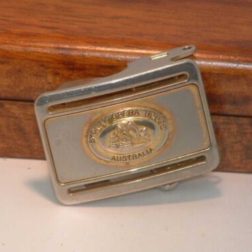 Pre-Owned Vintage Sydney Opera House Australia Belt Buckle